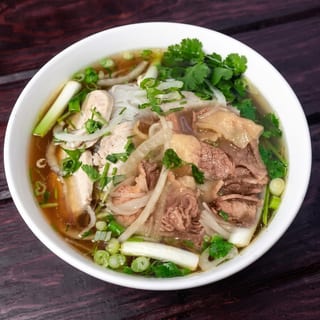 Pho Nho/Beef Noodle Soup (S)