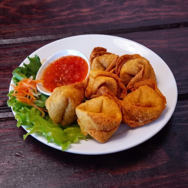 Hoanh Thanh/ Crab Rangoon.